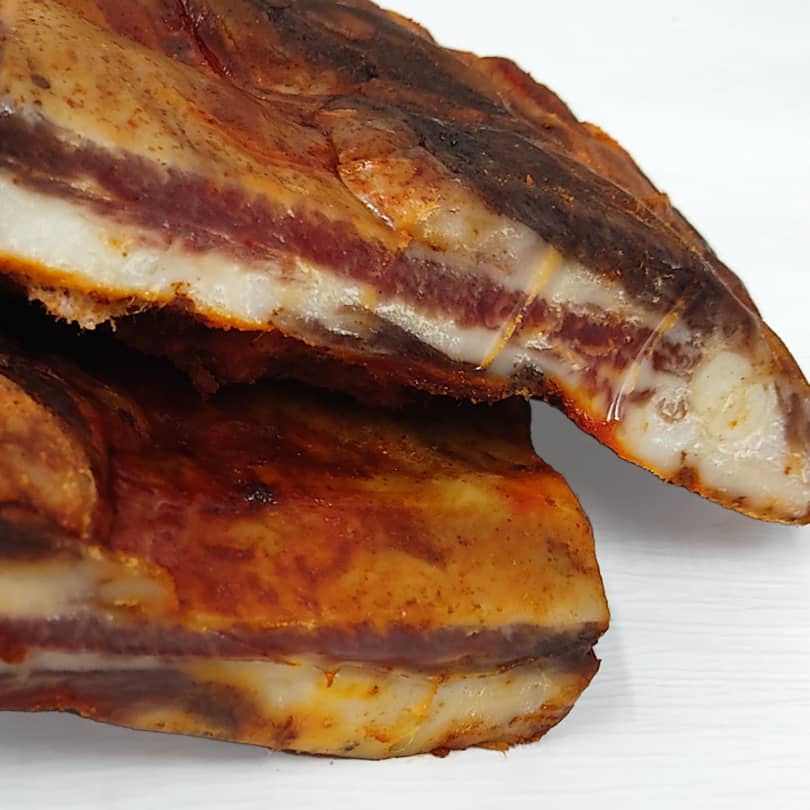 Costilla ibérica adobada y curada